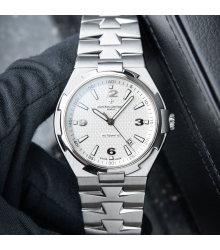 vacheron-constantin-47040-overseas-automatic-stainless-steel-on-bracelet-with-silverwhite-dial.png