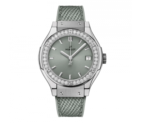 hublot-classic-fusion-titanium-sage-green-diamonds-33mm.png